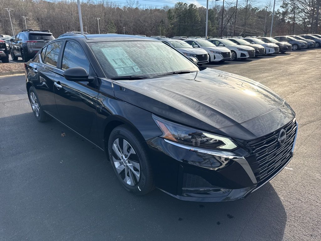 2025 Nissan Altima Sedan 