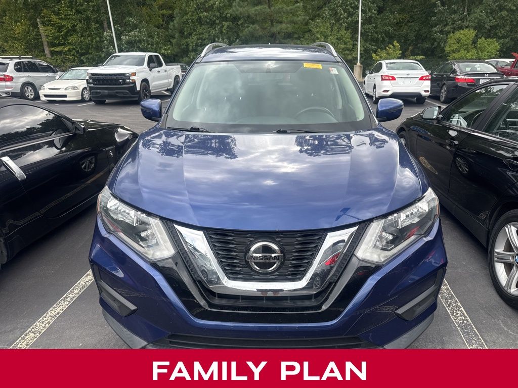 2018 Nissan Rogue SV photo 2