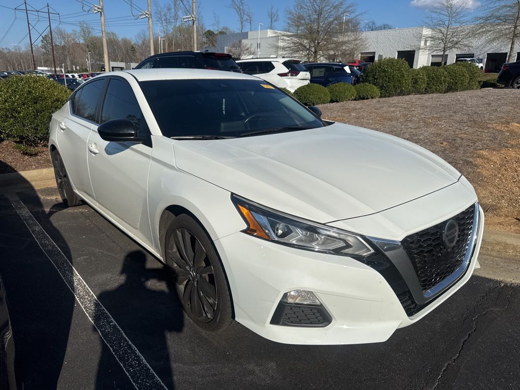 2022 Nissan Altima SR