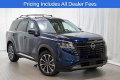 2026 Nissan Pathfinder Platinum SUV