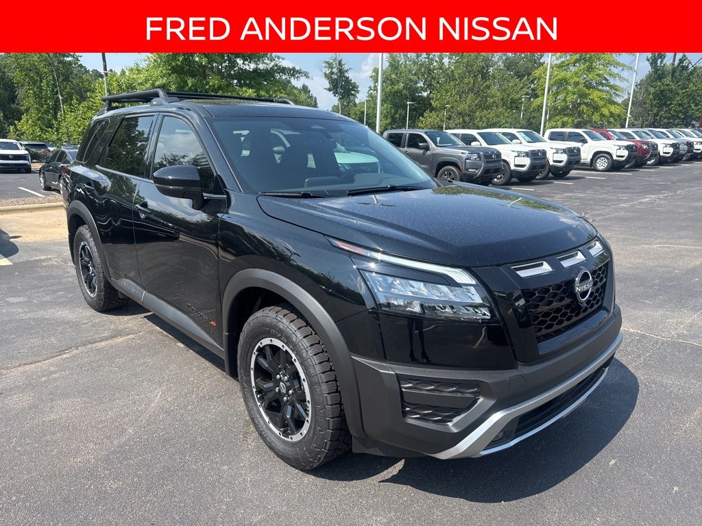 2025 Nissan Pathfinder SUV 