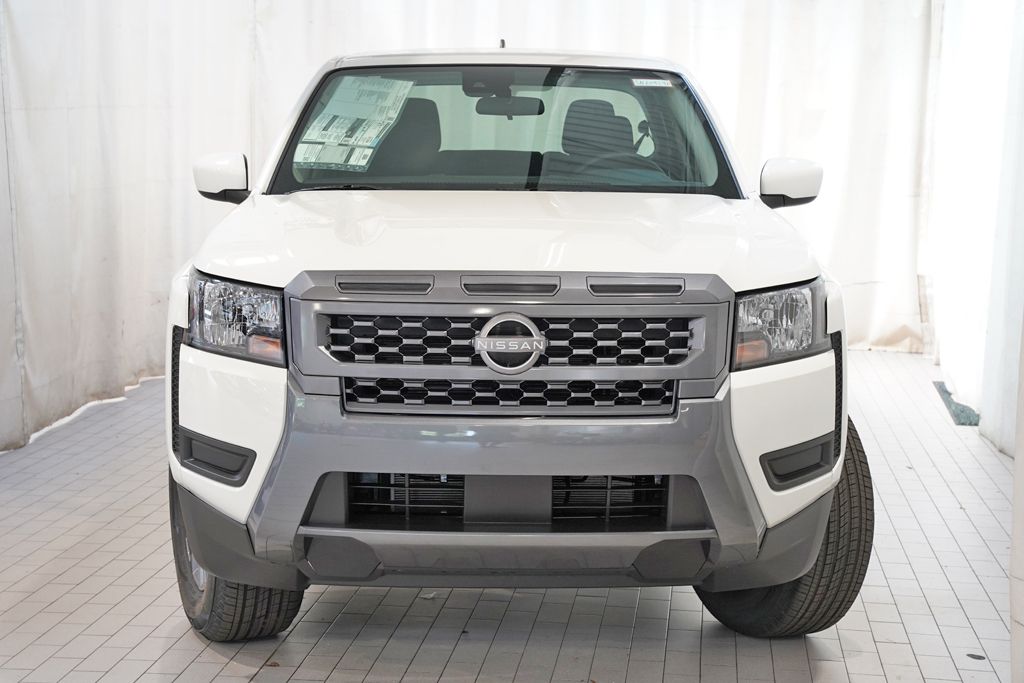2025 Nissan Frontier SV photo 2
