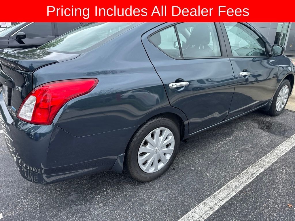 Used 2015 Nissan Versa 1.6 SV Sedan