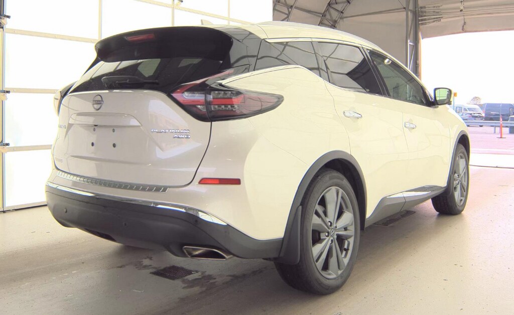 2023 Nissan Murano Platinum photo 3
