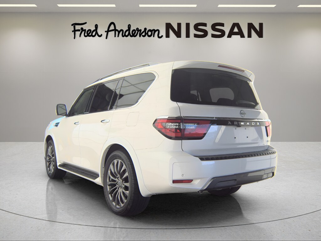 2024 Nissan Armada Platinum photo 4