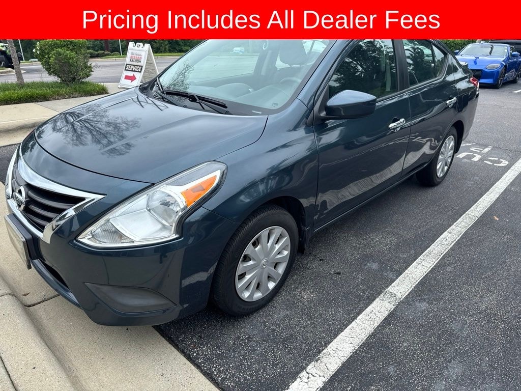 Used 2015 Nissan Versa 1.6 SV Sedan