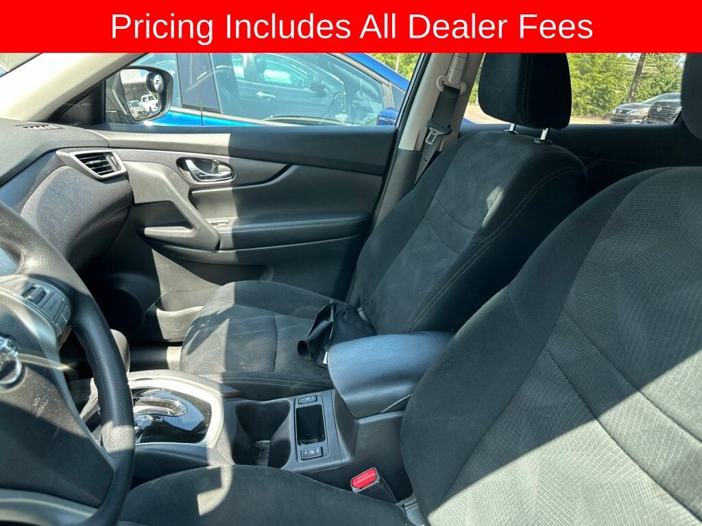 Used 2016 Nissan Rogue SV SUV