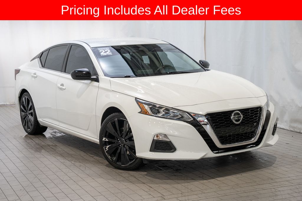 2022 Nissan Altima SR