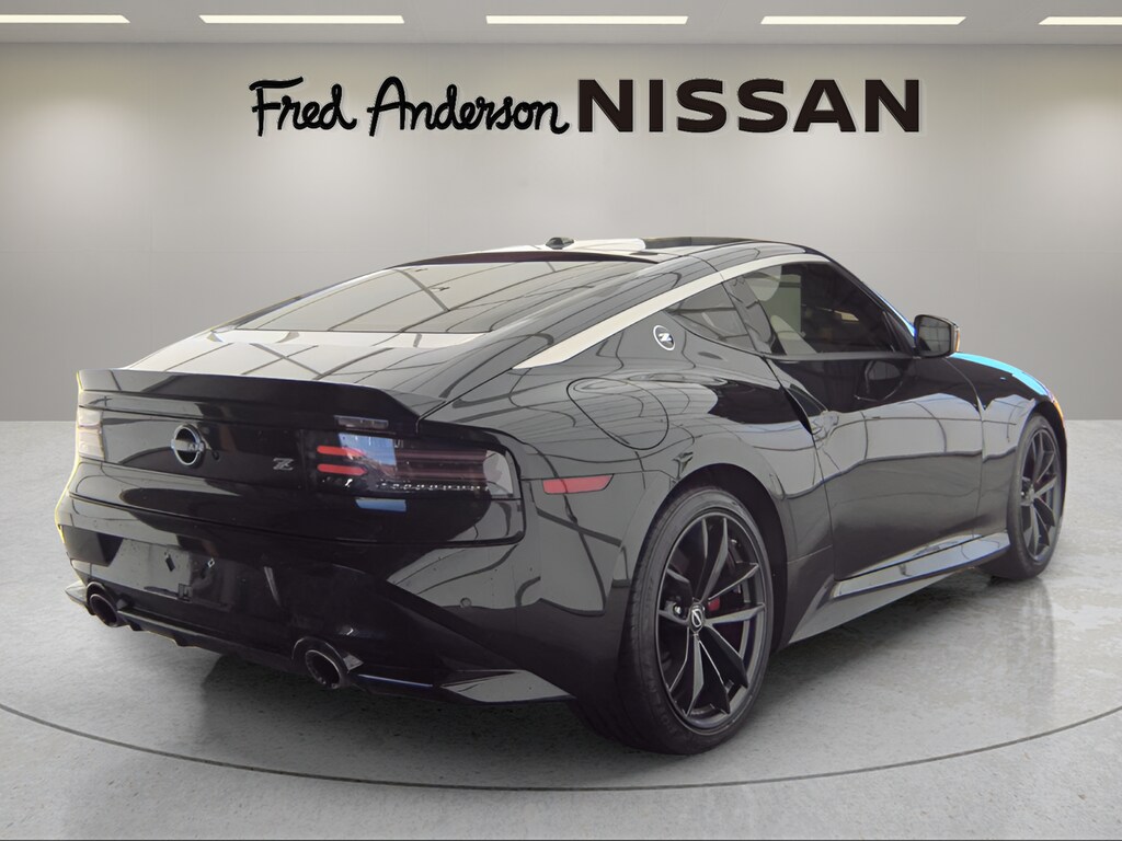 2024 Nissan Z Performance photo 3