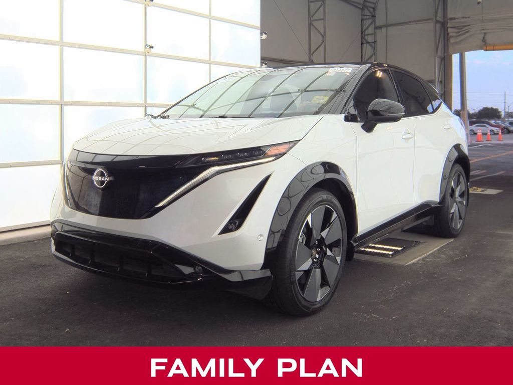 2024 Nissan ARIYA Platinum e-4ORCE photo 2