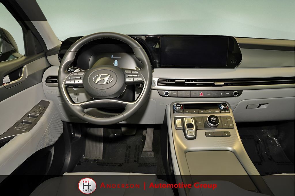 2024 Hyundai Palisade SEL photo 2