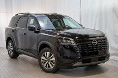 2026 Nissan Pathfinder SL SUV