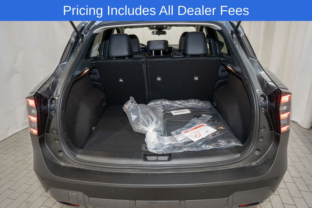 2026 Nissan KICKS SR - Photo 6