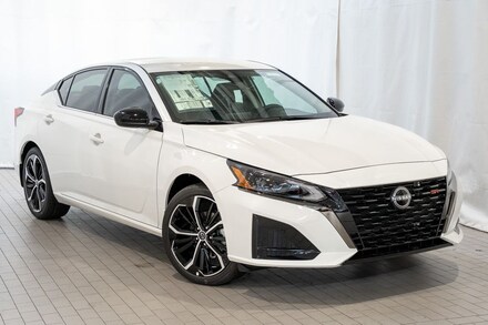 2025 Nissan Altima SR Sedan