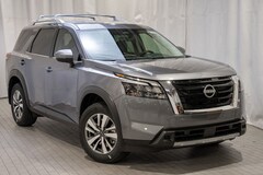 2025 Nissan Pathfinder SL SUV
