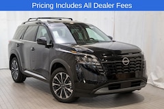 2026 Nissan Pathfinder Platinum SUV