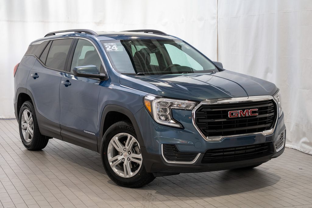 2024 GMC Terrain SLE's photo