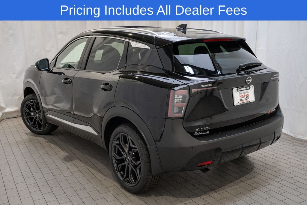 New 2026 Nissan Kicks SR SUV