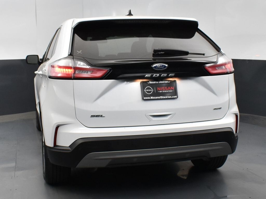 2024 Ford Edge SEL photo 3