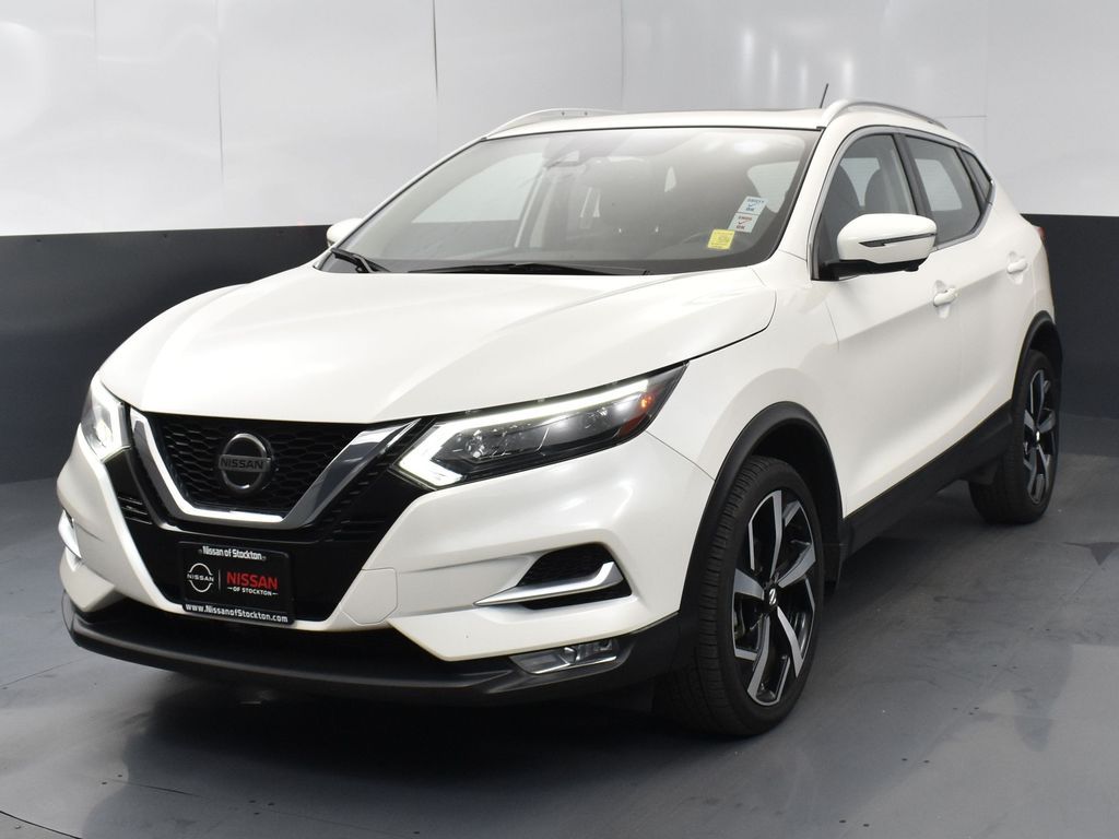 2022 Nissan Rogue Sport SL photo 3