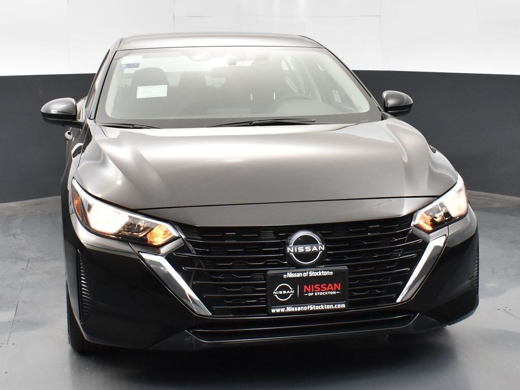 2025 Nissan Sentra S photo 2