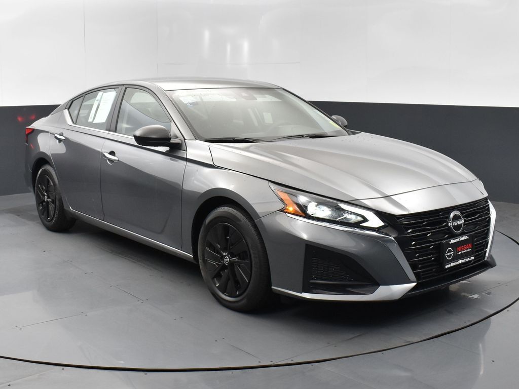 2024 Nissan Altima Sedan 