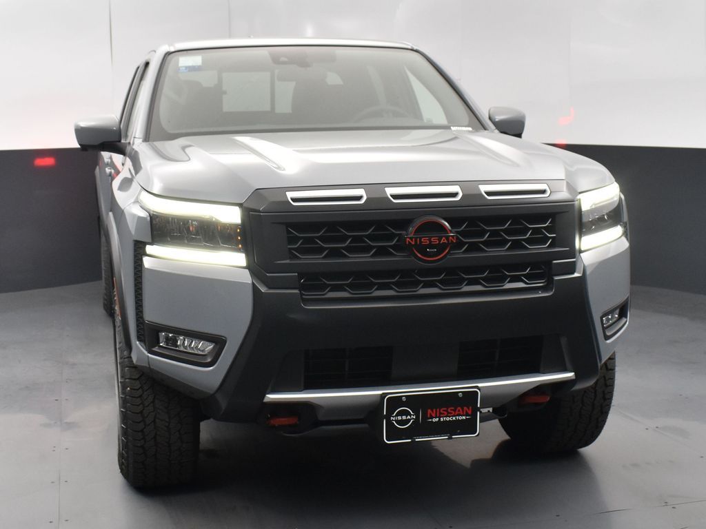 2026 Nissan Frontier PRO-4X photo 2