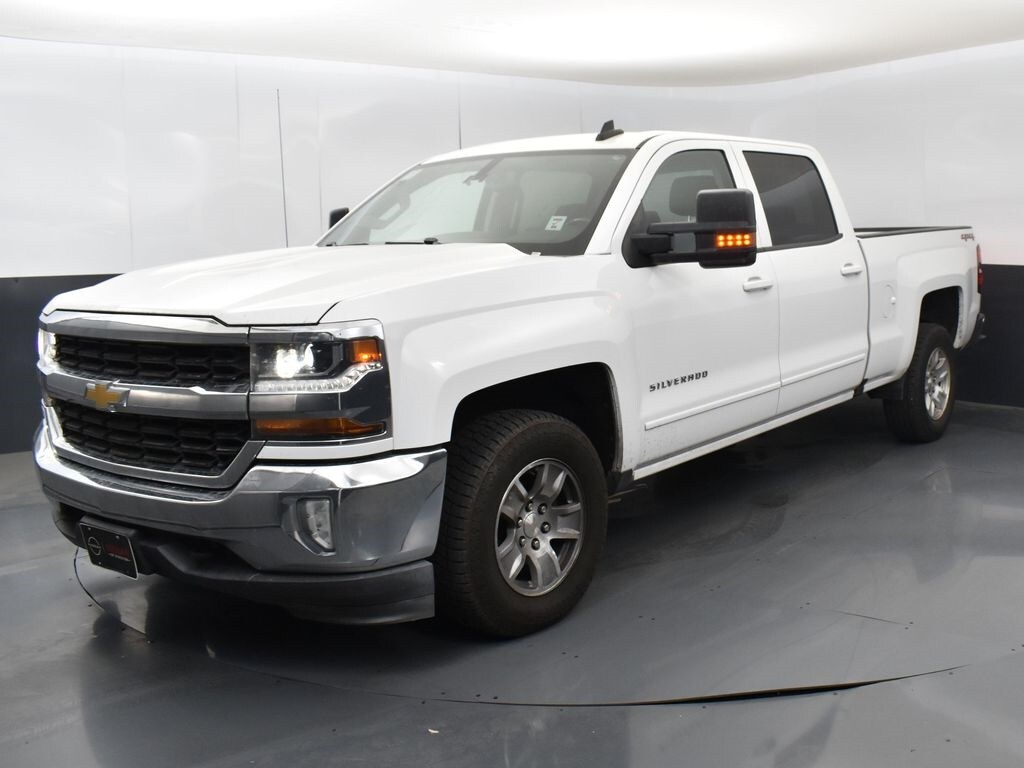2018 Chevrolet Silverado 1500 LT photo 3