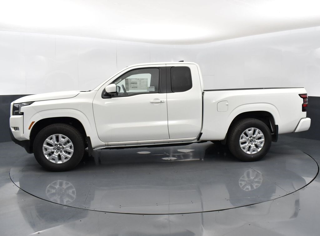 2024 Nissan Frontier SV photo 4