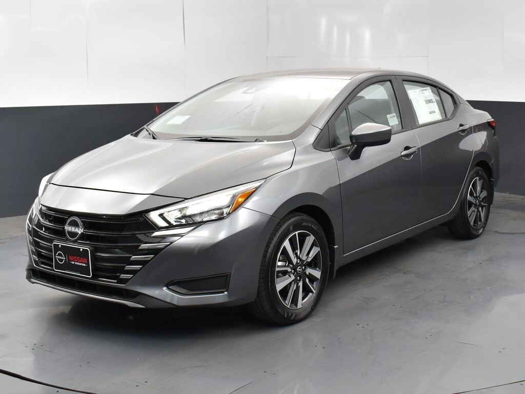 2025 Nissan Versa 1.6 SV photo 3