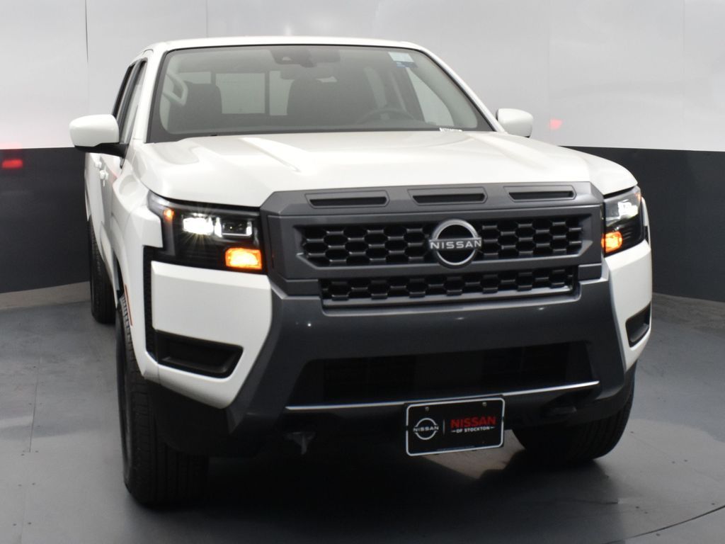 2026 Nissan Frontier SV photo 2