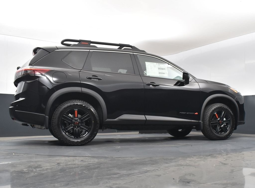 2026 Nissan Rogue SV photo 3
