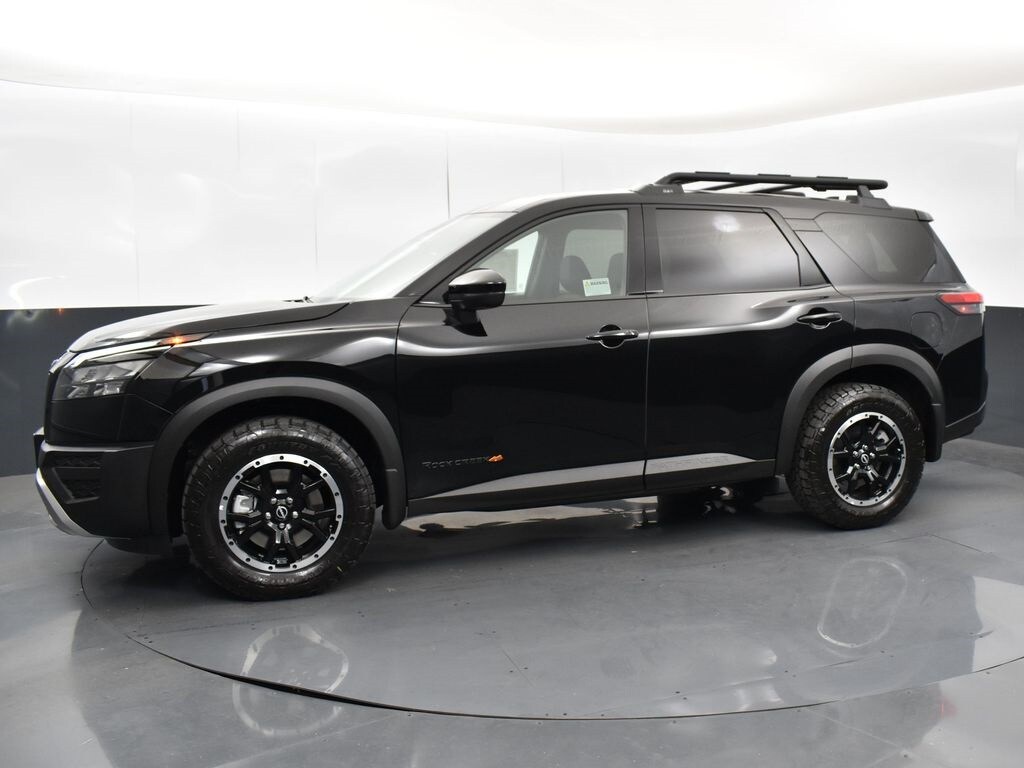 2025 Nissan Pathfinder Rock Creek photo 3