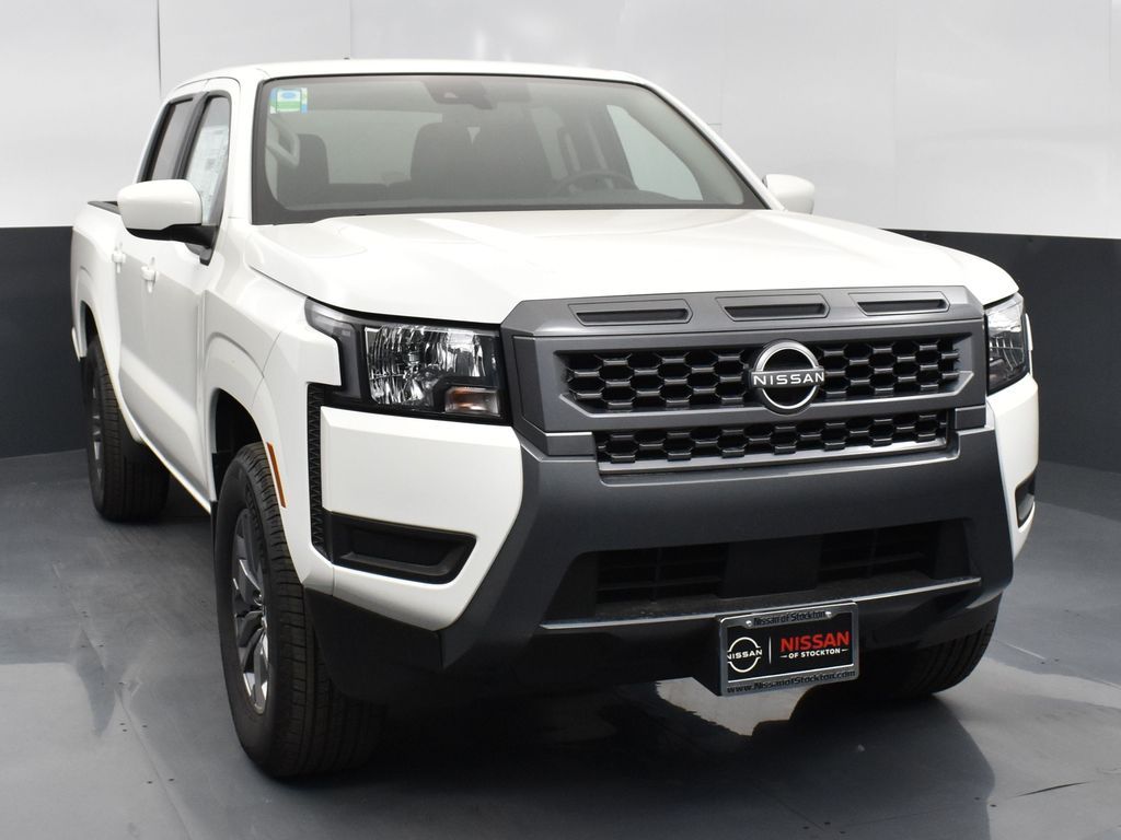 2025 Nissan Frontier SV Crew Cab photo 2