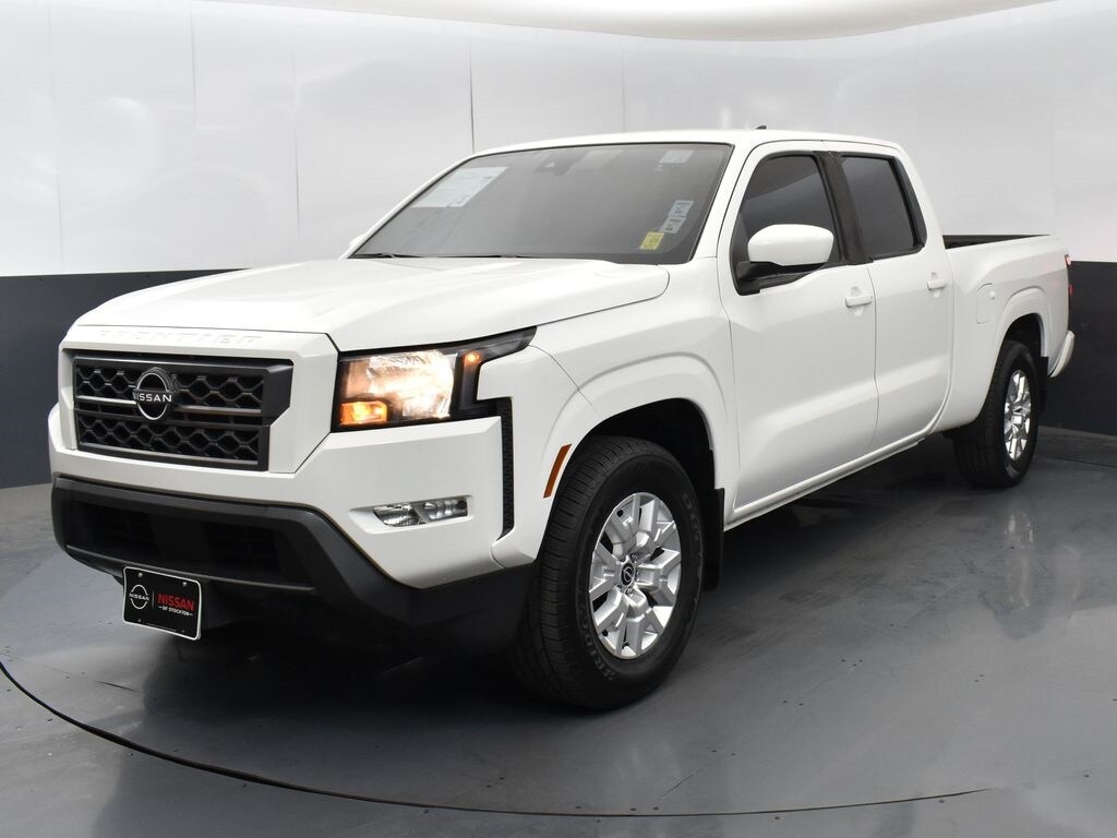 2022 Nissan Frontier SV photo 3