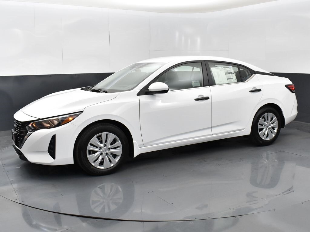 2025 Nissan Sentra S photo 3