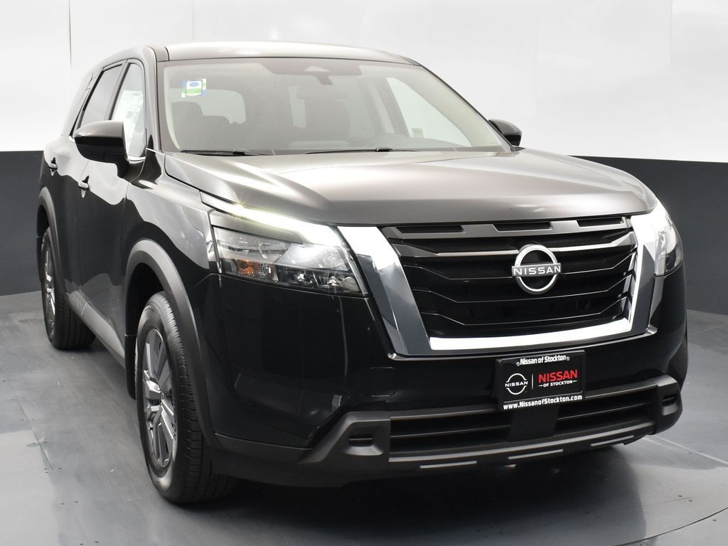 2025 Nissan Pathfinder SUV 