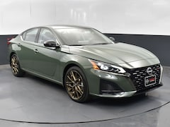 2025 Nissan Altima SR Sedan