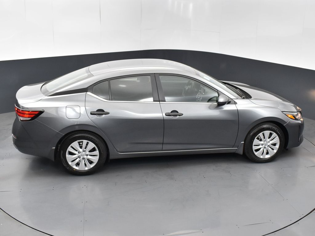 2025 Nissan Sentra S photo 4