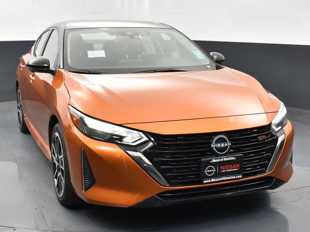 2025 Nissan Sentra SR photo 2