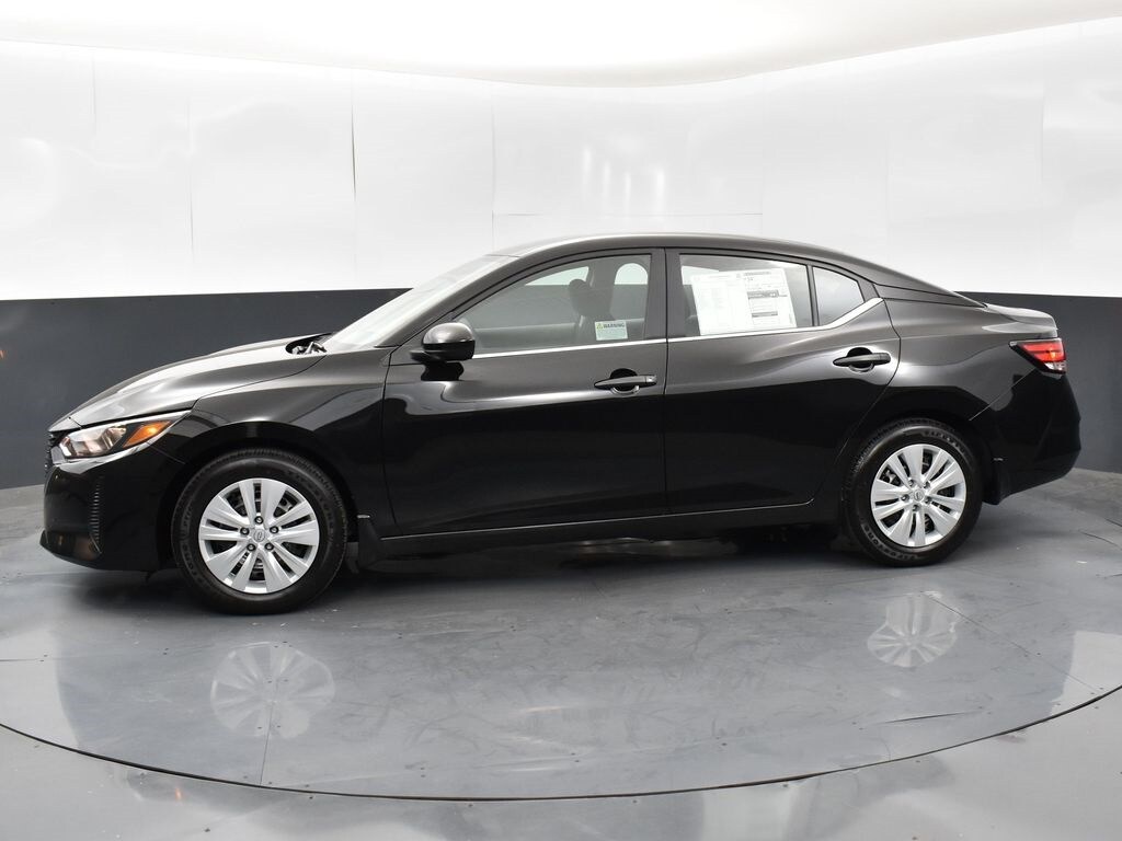 2025 Nissan Sentra S photo 4