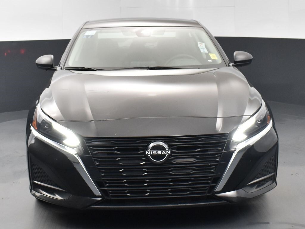 2024 Nissan Altima 2.5 SV photo 2