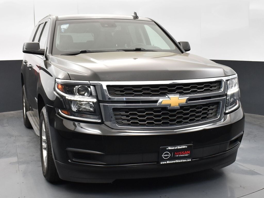 2018 Chevrolet Tahoe LT photo 2