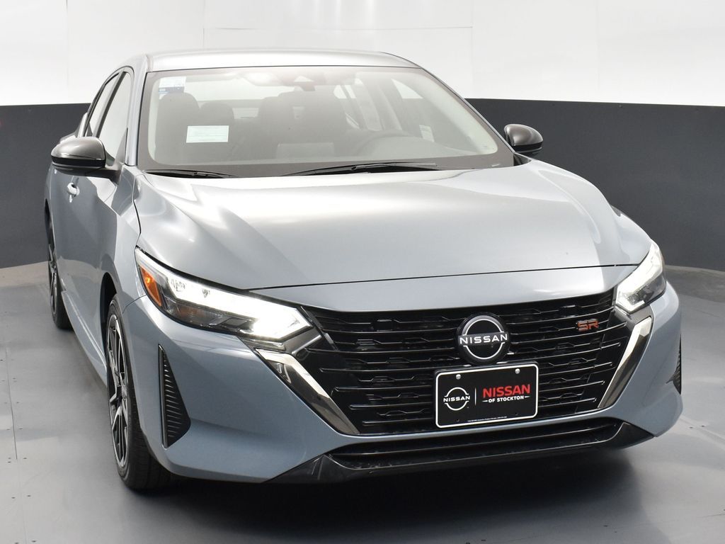 2025 Nissan Sentra SR photo 2