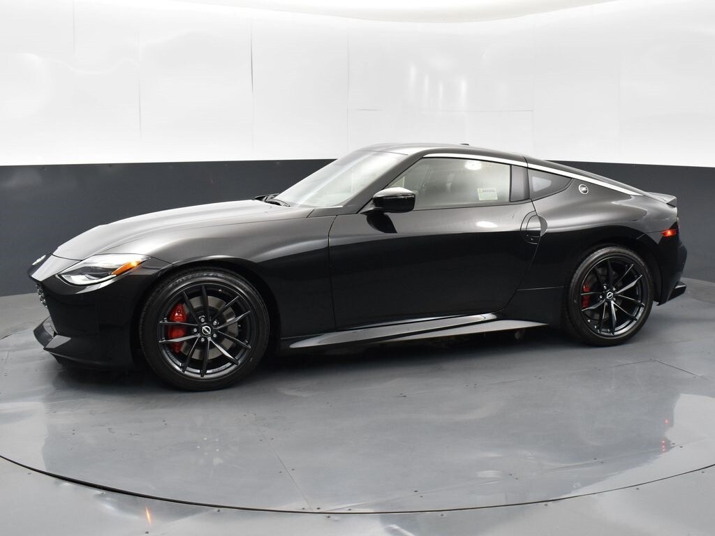 2025 Nissan Z Performance photo 4