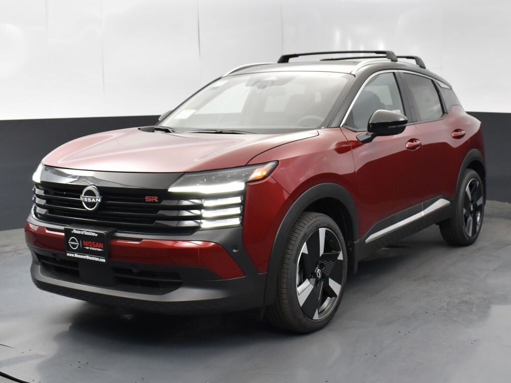 2025 Nissan Kicks SR photo 2