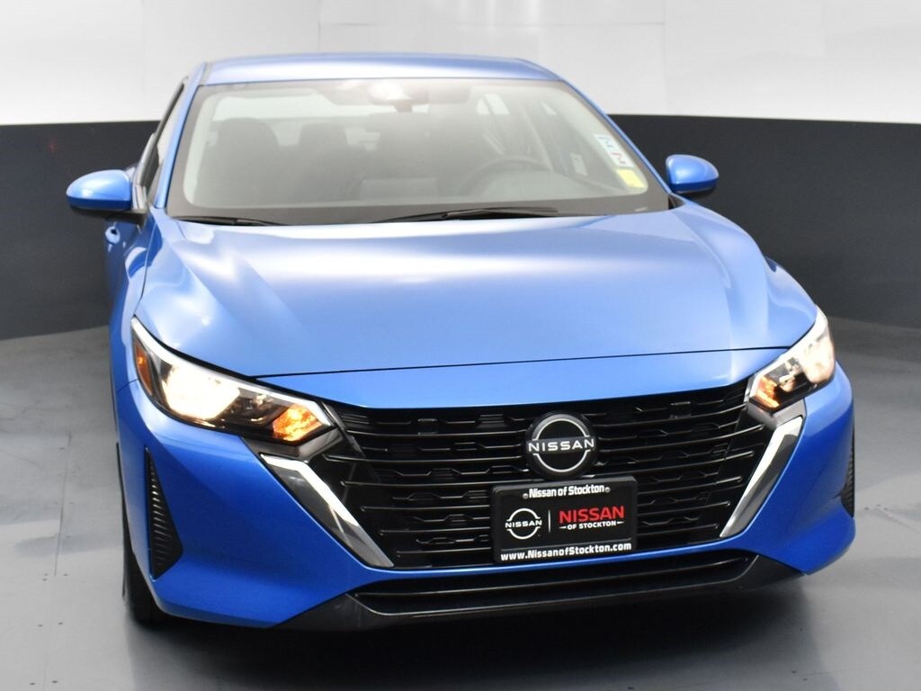 2024 Nissan Sentra SV photo 2