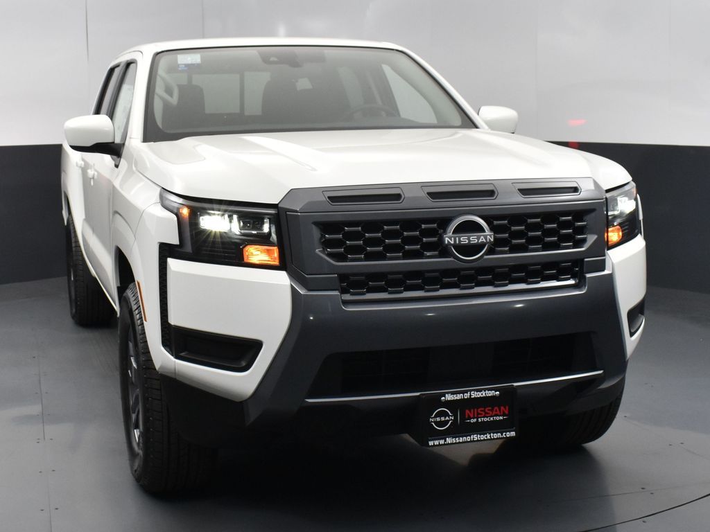 2026 Nissan Frontier SV photo 2