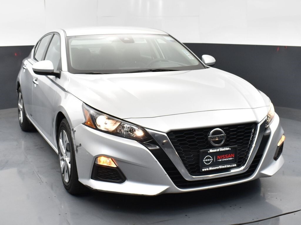 2022 Nissan Altima 2.5 S photo 2
