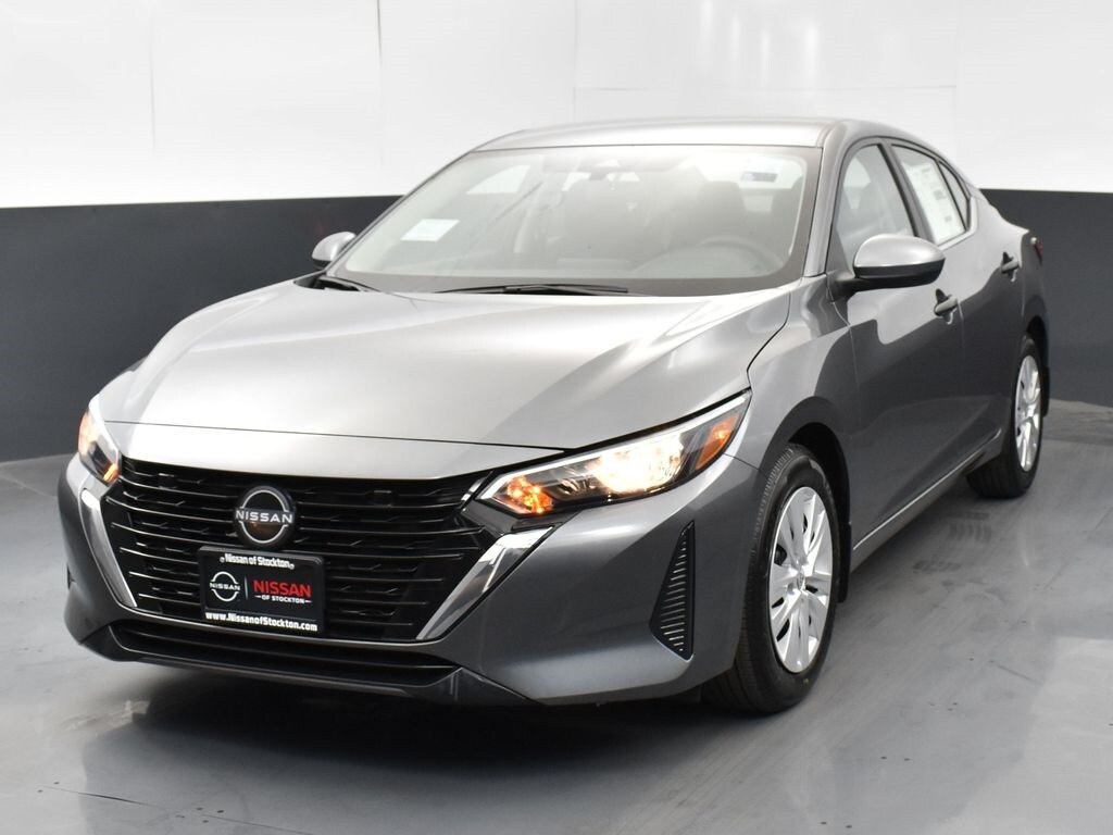 2025 Nissan Sentra S photo 2